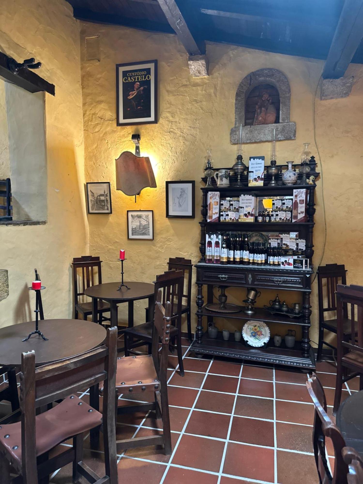 לינה וארוחת בוקר אובידוס Casa Do Poco מראה חיצוני תמונה